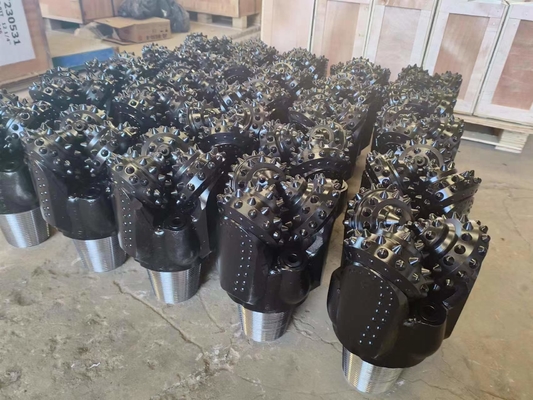 नई डिजाइन Tricone Bit Roller Cone Bit 200mm IADC545 कुएं के लिए हार्ड रॉक ड्रिलिंग बिट्स