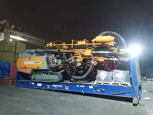 D480A सिंगल बूम ड्रिल रिग एक 33 एम 3 मिन एयर कंप्रेसर के साथ काम करता है